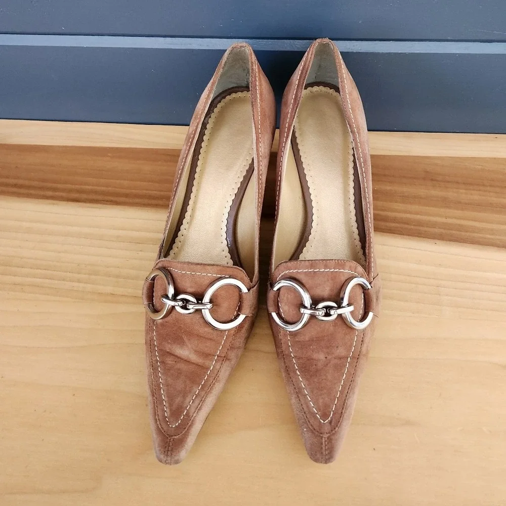 BCBG Tan Suede‎ Pointy Toe Heels